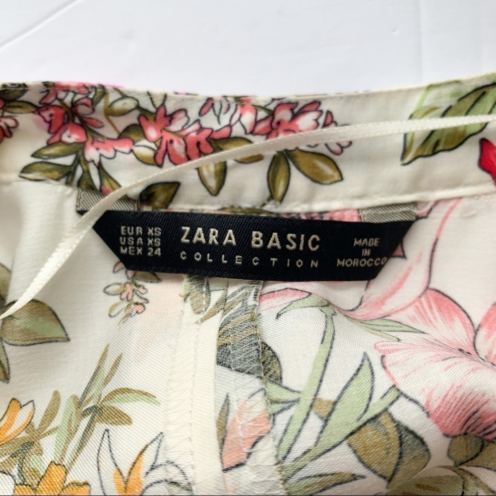 ZARA Flowing Floral Blouse - Size XS - Picture 6 of 14